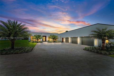 House in Hobe Sound, Florida 4 bedrooms, 592.53 sq.m. № 1790262 - photo 20