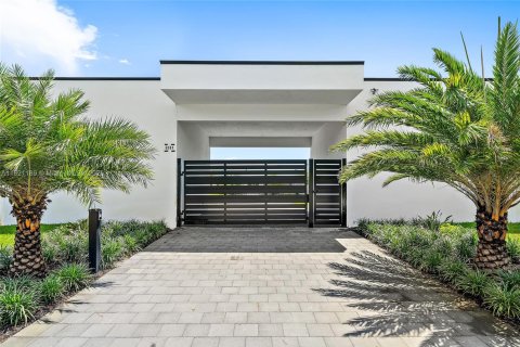 House in Hobe Sound, Florida 4 bedrooms, 592.53 sq.m. № 1790262 - photo 22