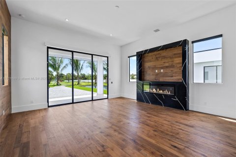 House in Hobe Sound, Florida 4 bedrooms, 592.53 sq.m. № 1790262 - photo 11