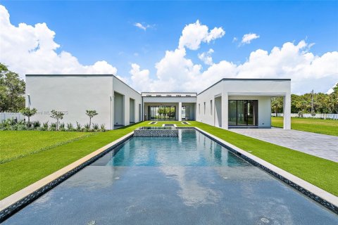 House in Hobe Sound, Florida 4 bedrooms, 592.53 sq.m. № 1790262 - photo 5