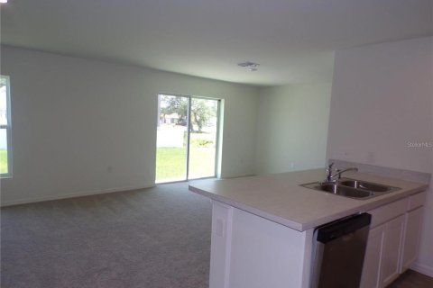 Villa ou maison à louer à Port Charlotte, Floride: 3 chambres, 119.29 m2 № 2389259 - photo 6