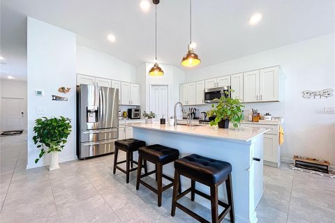 House in Eagle Lake, Florida 4 bedrooms, 181.62 sq.m. № 1915598 - photo 18