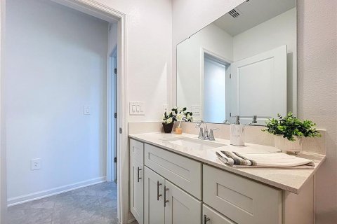 Villa ou maison à louer à Eagle Lake, Floride: 4 chambres, 181.62 m2 № 1915598 - photo 30