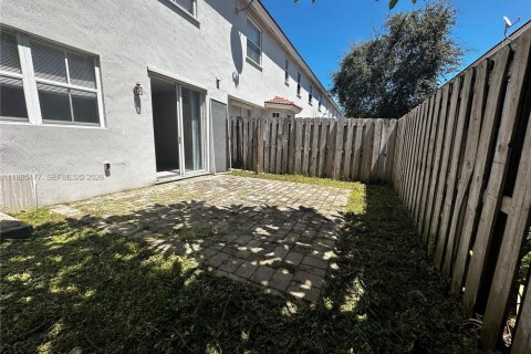 Adosado en alquiler en Miami, Florida, 3 dormitorios, 161.93 m2 № 2059889 - foto 7