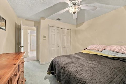 House in Lakeland, Florida 4 bedrooms, 259.66 sq.m. № 2405413 - photo 26