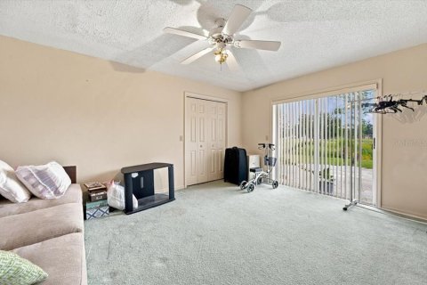 House in Lakeland, Florida 4 bedrooms, 259.66 sq.m. № 2405413 - photo 27