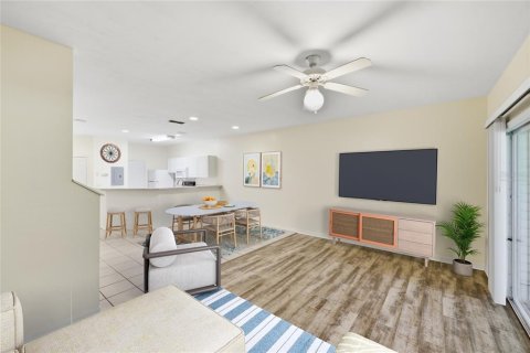 Adosado en venta en Newberry, Florida, 2 dormitorios, 136.1 m2 № 2216084 - foto 8