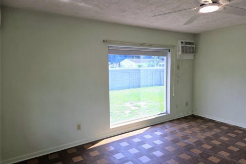 Villa ou maison à vendre à Saint Petersburg, Floride: 4 chambres, 157.56 m2 № 2359350 - photo 27