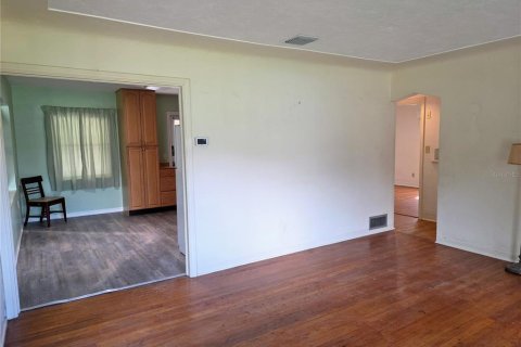 Villa ou maison à vendre à Saint Petersburg, Floride: 4 chambres, 157.56 m2 № 2359350 - photo 4
