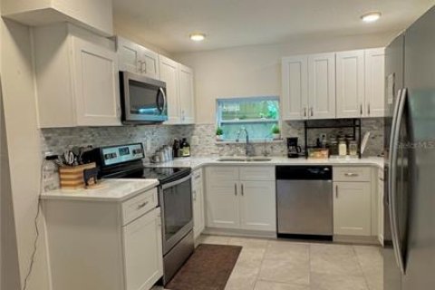 Villa ou maison à vendre à Apopka, Floride: 3 chambres, 110.37 m2 № 1650629 - photo 10