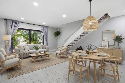 Condo in Sunrise, Florida, 2 bedrooms № 2051442 - photo 5