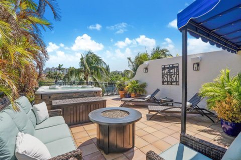 Touwnhouse à vendre à Fort Lauderdale, Floride: 3 chambres, 299.24 m2 № 2416215 - photo 5