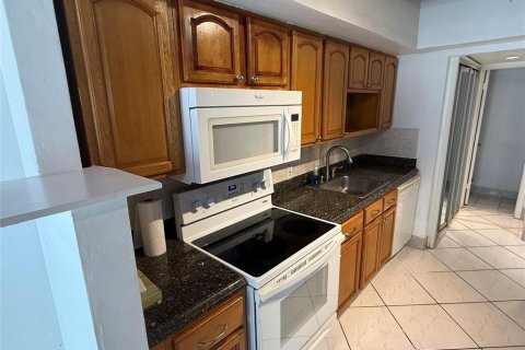 Купить кондоминиум в Майами, Флорида 3 комнаты, 156.82м2, № 2146778 - фото 5