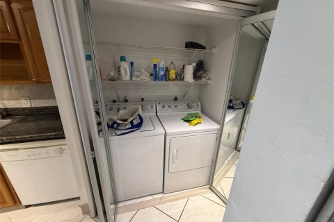 Купить кондоминиум в Майами, Флорида 3 комнаты, 156.82м2, № 2146778 - фото 6