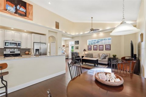 Villa ou maison à vendre à Bradenton, Floride: 3 chambres, 193.05 m2 № 2350373 - photo 13