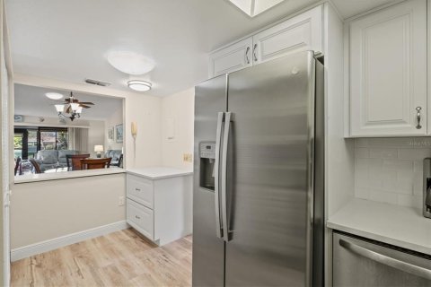 Condo in Bradenton, Florida, 2 bedrooms  № 1721525 - photo 4