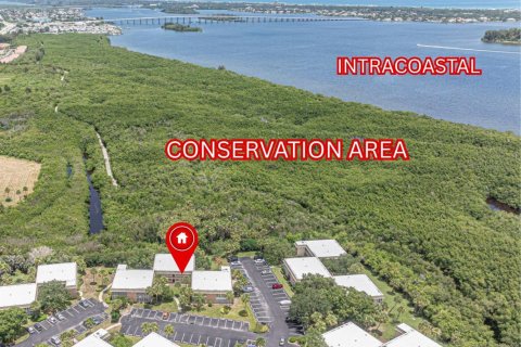 Condo in Vero Beach, Florida, 1 bedroom № 2191119 - photo 3