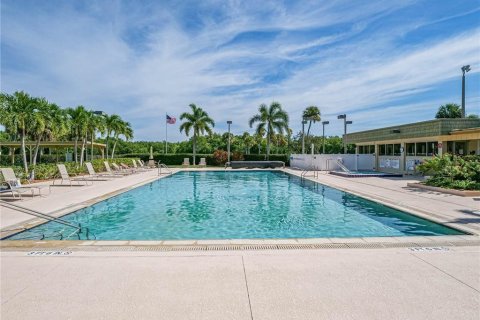 Condo in Vero Beach, Florida, 1 bedroom № 2191119 - photo 23