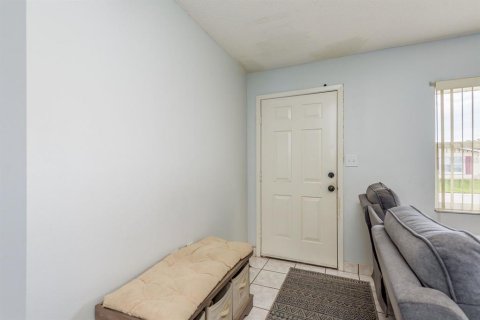 House in Port Richey, Florida 2 bedrooms, 98.1 sq.m. № 1898569 - photo 5