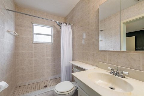 House in Port Richey, Florida 2 bedrooms, 98.1 sq.m. № 1898569 - photo 19