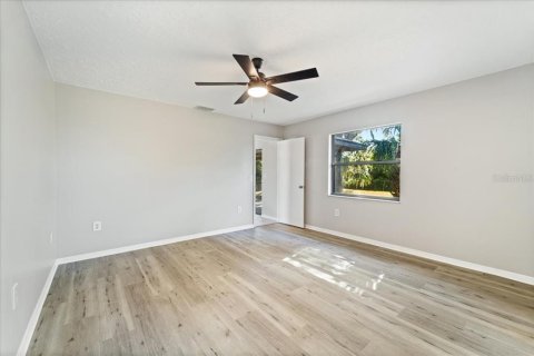 Villa ou maison à vendre à Port Charlotte, Floride: 3 chambres, 113.99 m2 № 1564933 - photo 10