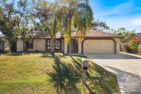 Villa ou maison à vendre à Port Charlotte, Floride: 3 chambres, 113.99 m2 № 1564933 - photo 1