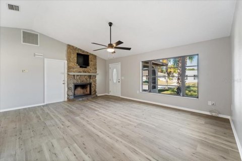 Villa ou maison à vendre à Port Charlotte, Floride: 3 chambres, 113.99 m2 № 1564933 - photo 5