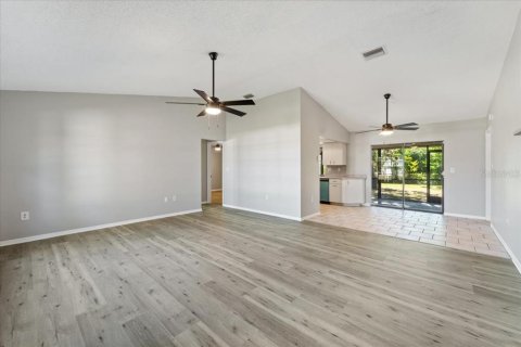 Villa ou maison à vendre à Port Charlotte, Floride: 3 chambres, 113.99 m2 № 1564933 - photo 6