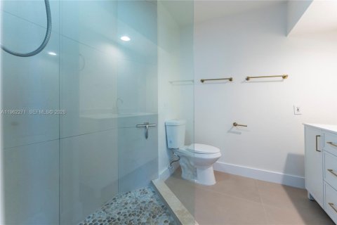 Снять в аренду виллу или дом в Халландейл-Бич, Флорида 3 спальни, 255.76м2, № 2025081 - фото 22