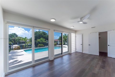 Снять в аренду виллу или дом в Халландейл-Бич, Флорида 3 спальни, 255.76м2, № 2025081 - фото 25