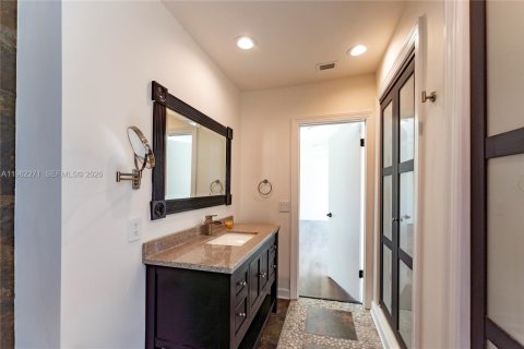 Снять в аренду виллу или дом в Халландейл-Бич, Флорида 3 спальни, 255.76м2, № 2025081 - фото 28