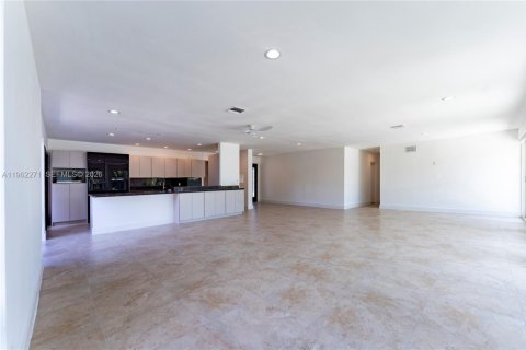 Снять в аренду виллу или дом в Халландейл-Бич, Флорида 3 спальни, 255.76м2, № 2025081 - фото 12