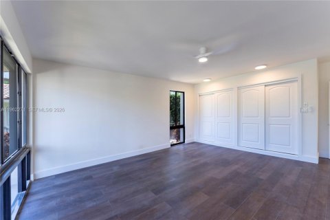 Снять в аренду виллу или дом в Халландейл-Бич, Флорида 3 спальни, 255.76м2, № 2025081 - фото 19