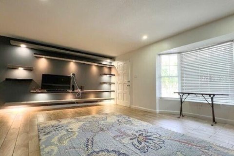 House in Lake Wales, Florida 2 bedrooms, 155.24 sq.m. № 1908155 - photo 3