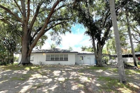 House in Lake Wales, Florida 2 bedrooms, 155.24 sq.m. № 1908155 - photo 2
