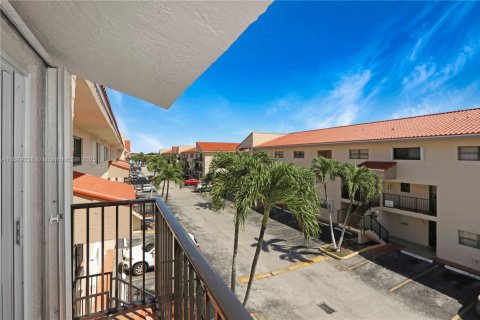 Adosado en alquiler en Hialeah, Florida, 3 dormitorios, 121.61 m2 № 1938801 - foto 28