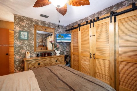 Townhouse in Sunrise, Florida 2 bedrooms, 88.63 sq.m. № 1878825 - photo 16