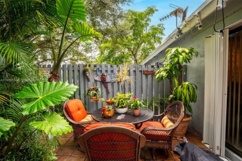 Townhouse in Sunrise, Florida 2 bedrooms, 88.63 sq.m. № 1878825 - photo 25