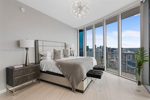 Купить кондоминиум в Майами, Флорида 4 спальни, 307.69м2, № 2179021 - фото 11