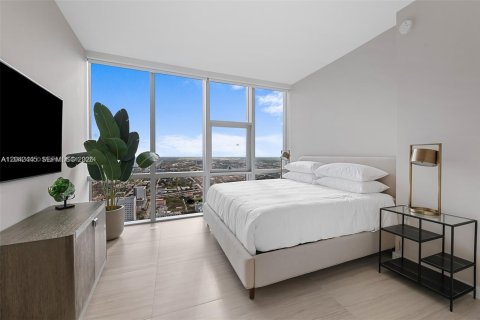 Купить кондоминиум в Майами, Флорида 4 спальни, 307.69м2, № 2179021 - фото 14