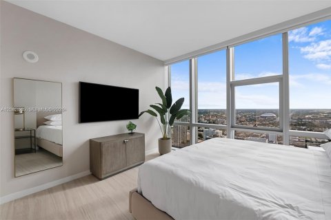 Купить кондоминиум в Майами, Флорида 4 спальни, 307.69м2, № 2179021 - фото 15