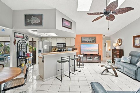 Villa ou maison à vendre à Palm Harbor, Floride: 4 chambres, 158.96 m2 № 2419182 - photo 21