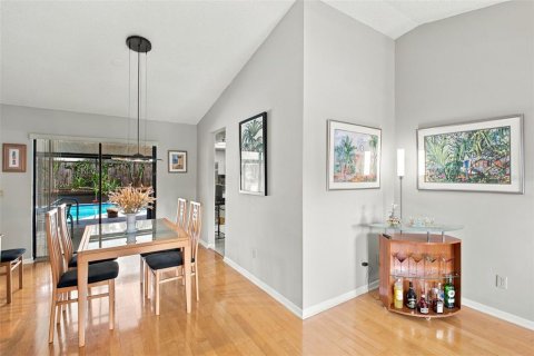 Villa ou maison à vendre à Palm Harbor, Floride: 4 chambres, 158.96 m2 № 2419182 - photo 5