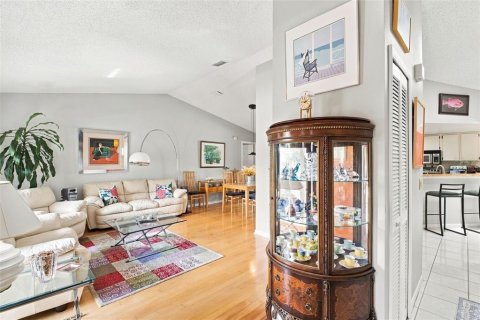Villa ou maison à vendre à Palm Harbor, Floride: 4 chambres, 158.96 m2 № 2419182 - photo 2