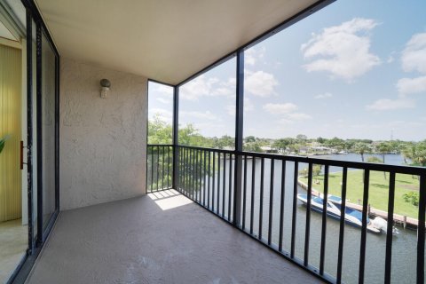 Купить кондоминиум в Бока-Ратон, Флорида 3 комнаты, 101.73м2, № 2083766 - фото 18