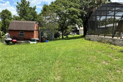 House in Deltona, Florida 2 bedrooms, 145.48 sq.m. № 2157295 - photo 3