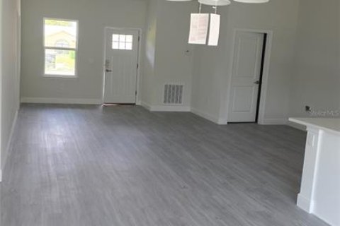 House in Ocala, Florida 4 bedrooms, 171.87 sq.m. № 2199124 - photo 3