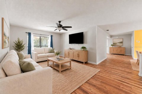 Villa ou maison à vendre à Ocala, Floride: 4 chambres, 195.75 m2 № 2418820 - photo 5