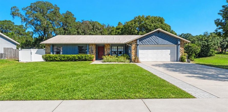 Villa ou maison à Ocala, Floride 4 chambres, 195.75 m2 № 2418820