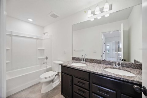 House in COVES OF ESTERO BAY in Fort Myers, Florida 5 bedrooms, 280.19 sq.m. № 1090019 - photo 23
